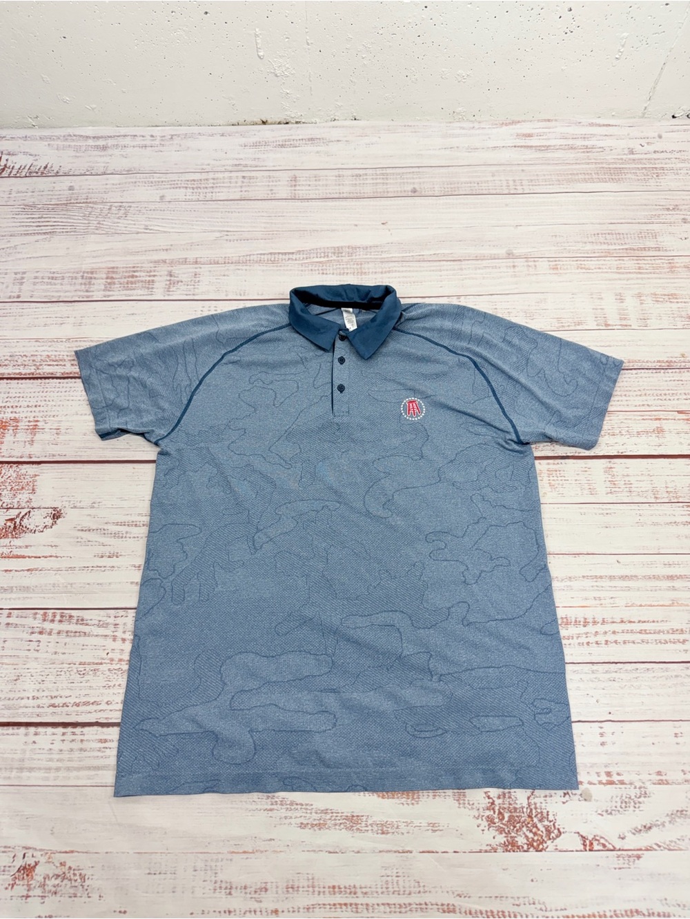 UNRL Men’s Size Large Blue Barstool Sports Gold Polo Shirt